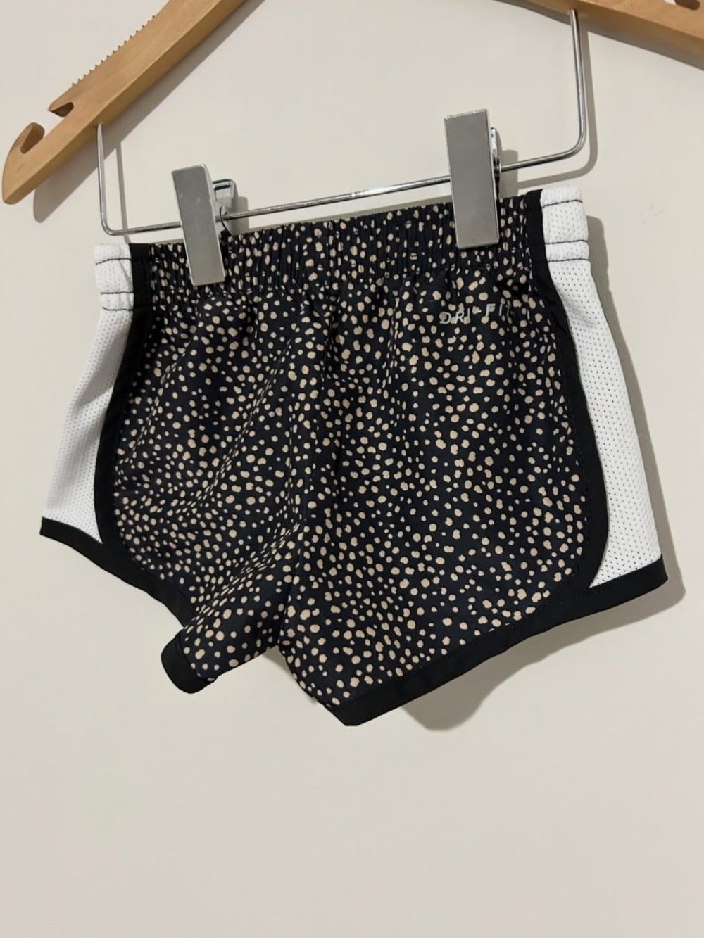 Nike Dri-Fit Shorts - Picture 3 of 4